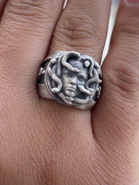 Medusa Head Band Ring – atelierdivin