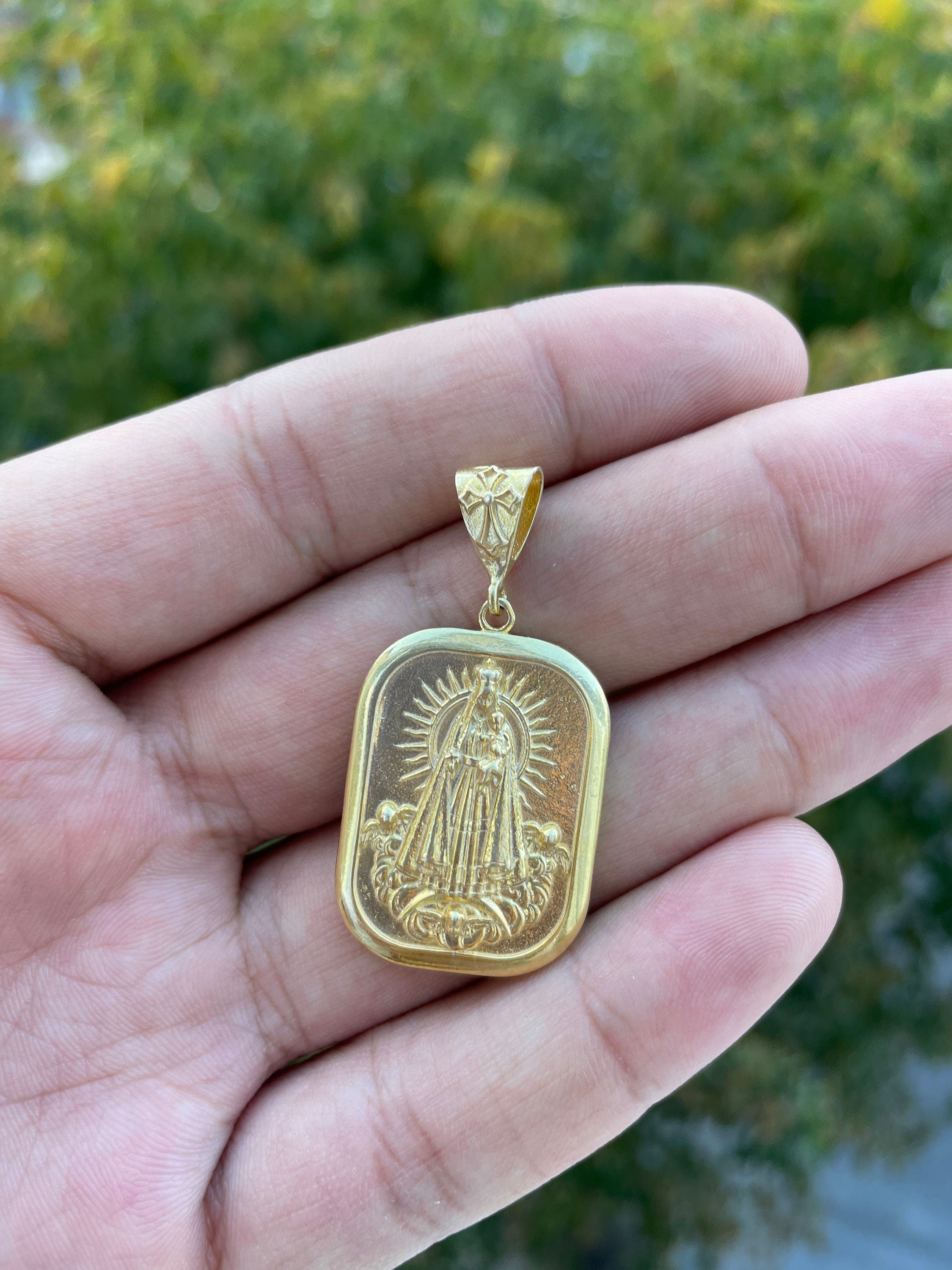 10K 14K 18K Gold Holy Mother and Angels Medallion Pendant